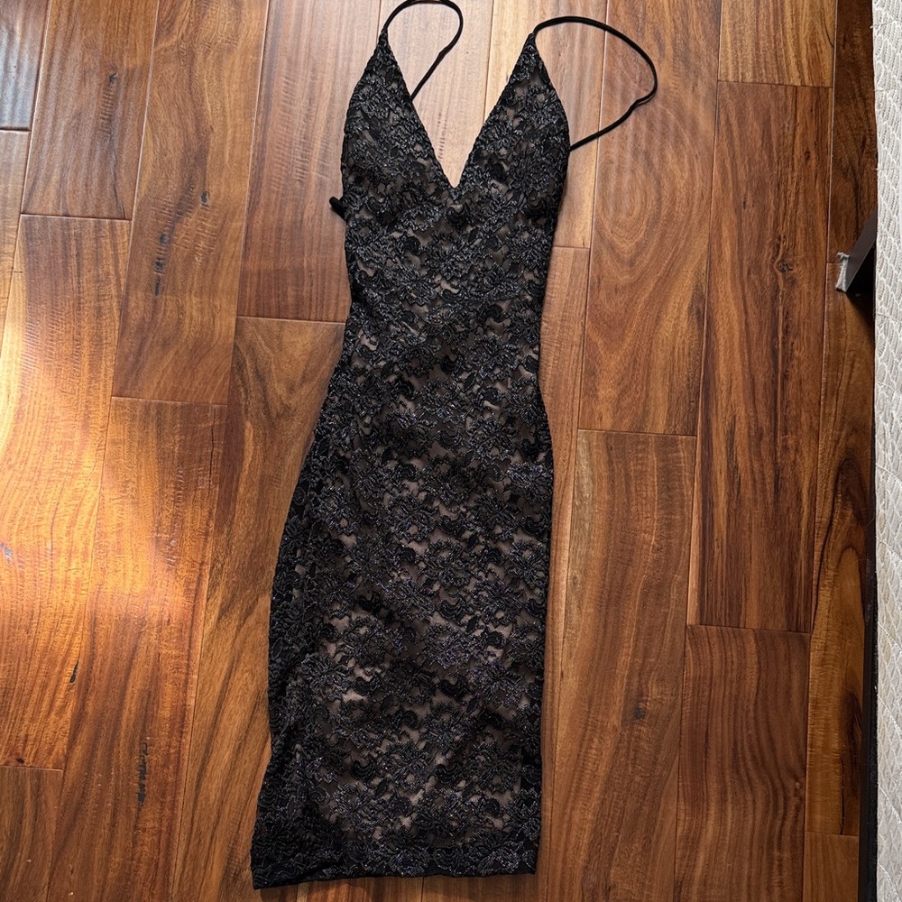 Black Lace V-Neck Spaghetti Strap Dress